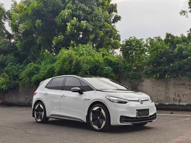 Volkswagen ID.3 — Фото автомобиля 3