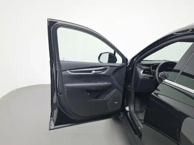 Cadillac XT5 — Фото автомобиля 8