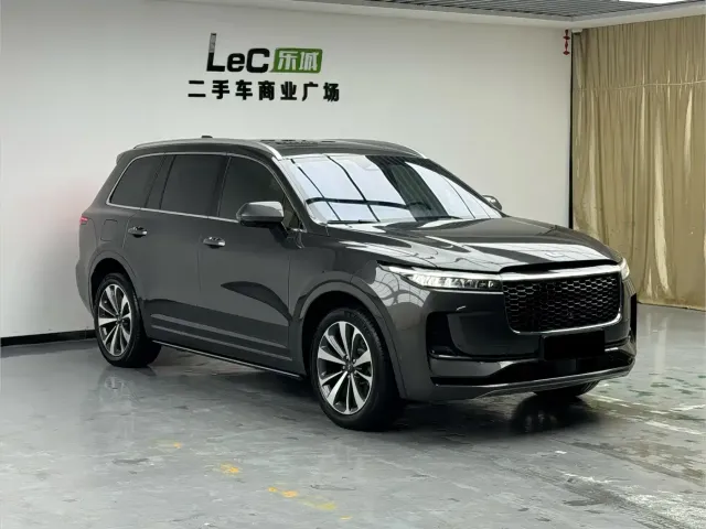 Li Auto Li ONE 2021 Extended Range 6-Seater — Фото автомобиля 3