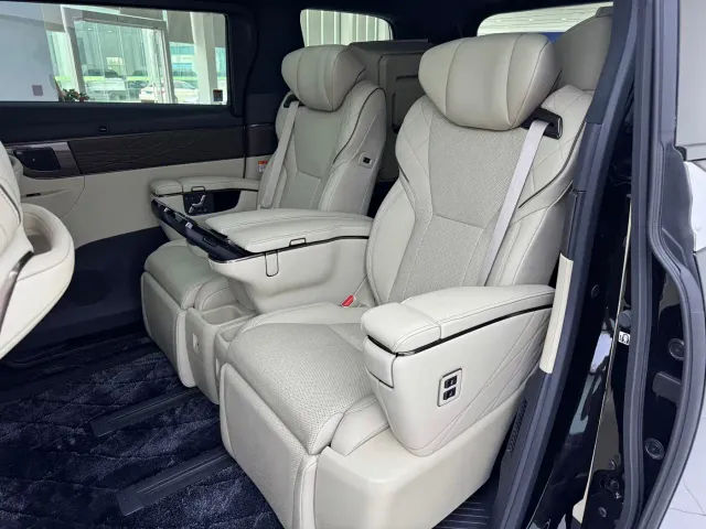 Toyota Vellfire — Фото автомобиля 5