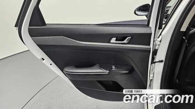 Kia K5 K5 3 поколение 2.0 LPI(Для проката) — Фото автомобиля 25