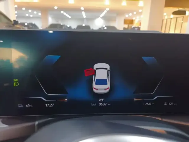 BMW i3 — Фото автомобиля 14