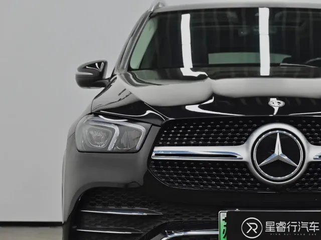 Mercedes-Benz GLE-Class — Фото автомобиля 27