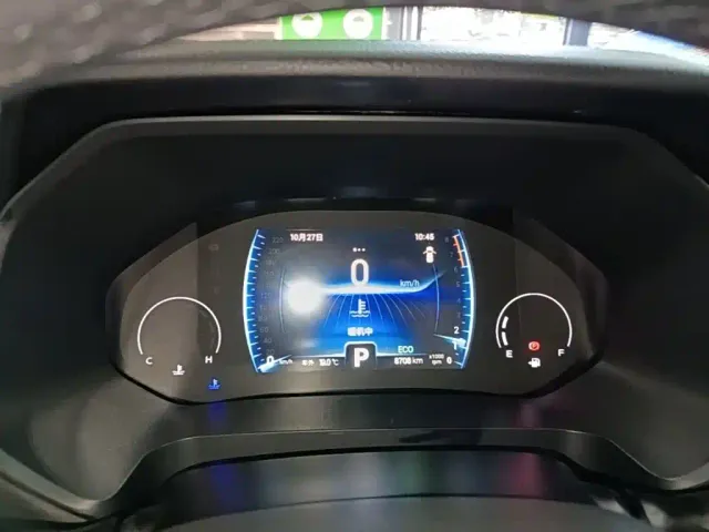 Chery Tiggo 8 — Фото автомобиля 11