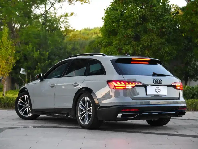 Audi A4 — Фото автомобиля 13