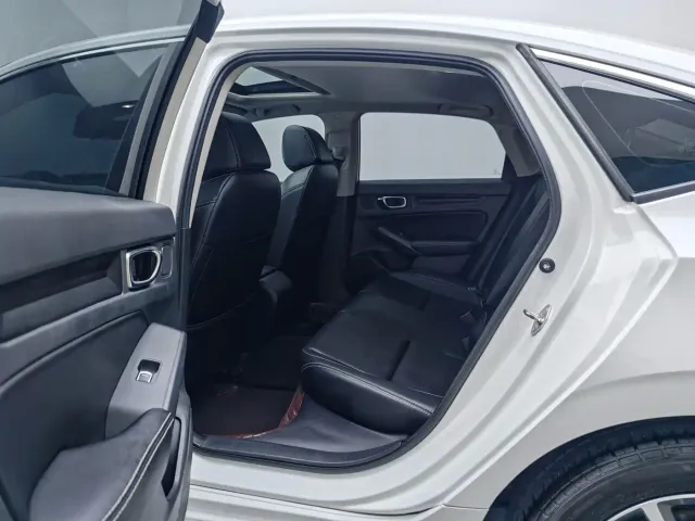 Honda Civic — Фото автомобиля 17