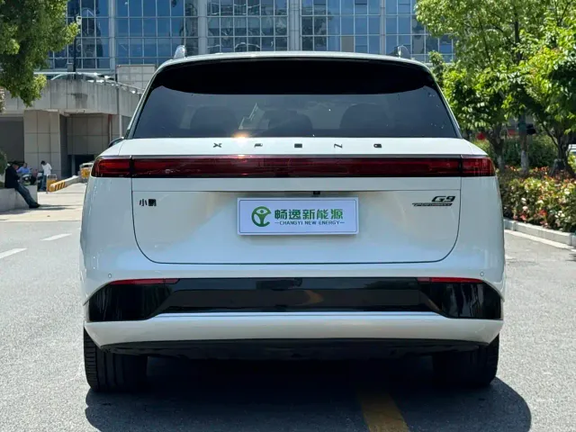 Xpeng G9 — Фото автомобиля 5