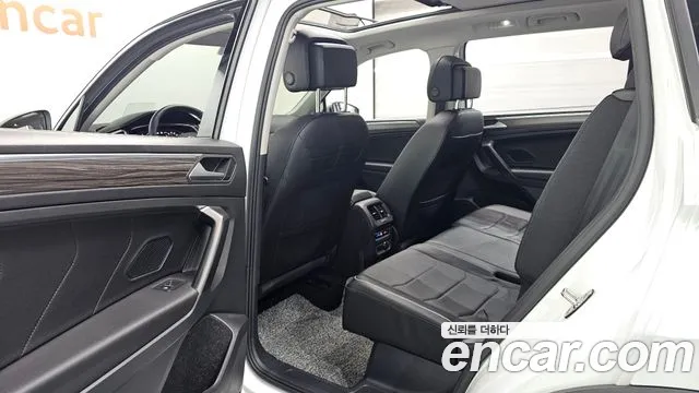 Volkswagen Tiguan — Фото автомобиля 16
