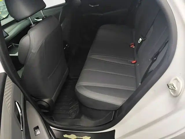 BYD Qin PLUS — Фото автомобиля 16