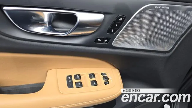 Вольво V60 V60 Cross Country 2 поколение B5 Ultimate AWD — Фото автомобиля 28