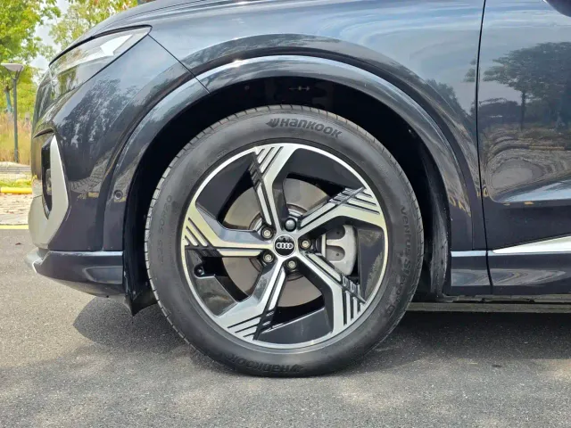 Audi Q4 e-tron — Фото автомобиля 25