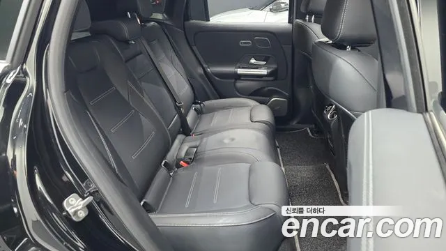 Mercedes-Benz EQA — Фото автомобиля 26