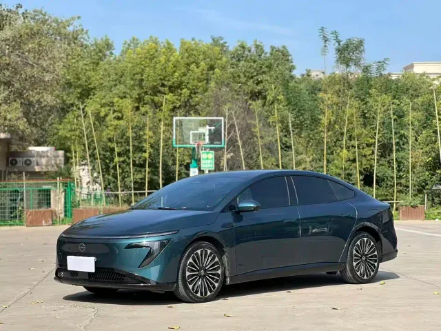 Фотография автомобиля — Nissan N7
