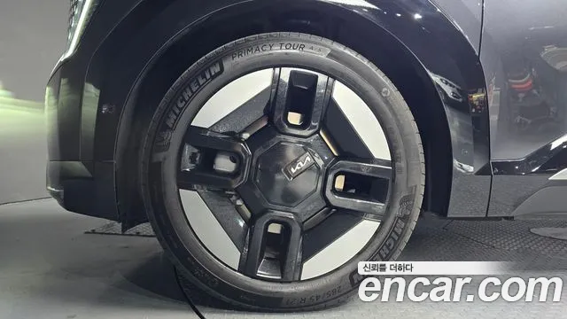 Kia EV9 — Фото автомобиля 5
