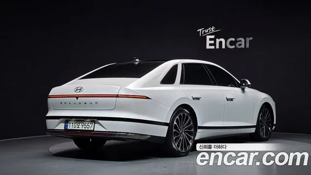 Hyundai Grandeur — Фото автомобиля 2