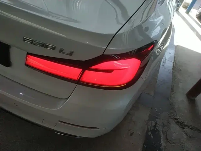 BMW 5 Series — Фото автомобиля 7