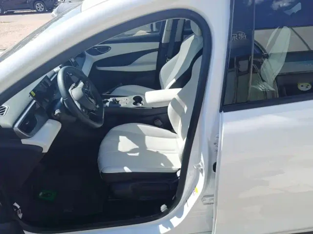 BYD Seal 05 DM-i — Фото автомобиля 14