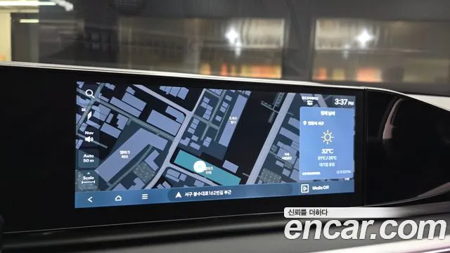 Hyundai Grandeur Grandeur (GN7) 2.5 Бензин 2WD — Фото автомобиля 11