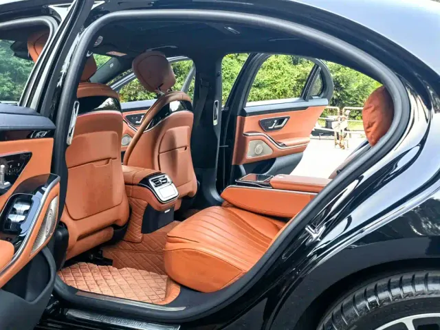 Mercedes-Benz S-Class — Фото автомобиля 10
