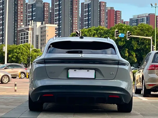 Nio ET5 Touring — Фото автомобиля 8