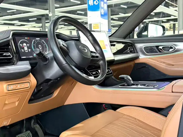 GAC Trumpchi GS8 — Фото автомобиля 9