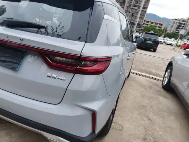Geely Haoyue PRO — Фото автомобиля 7