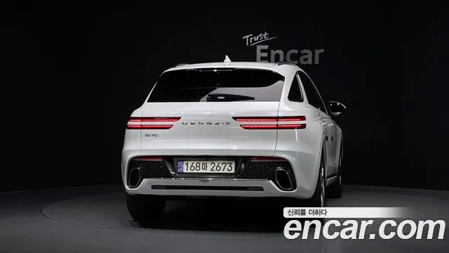 Genesis GV70 — Фото автомобиля 4