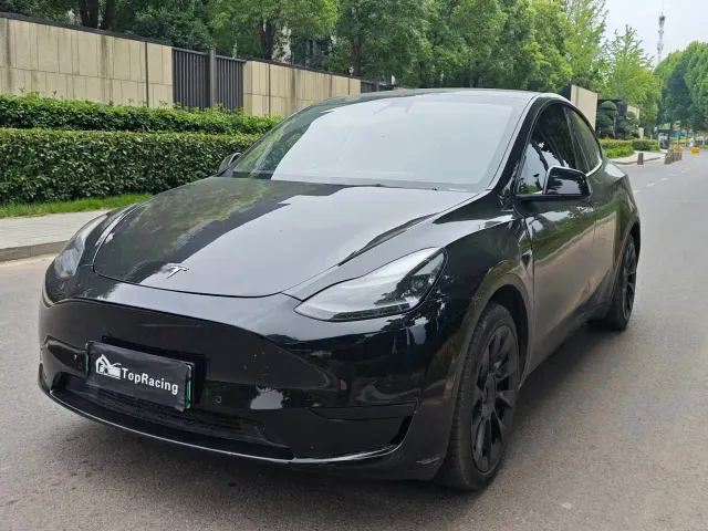 Фотография автомобиля — Tesla Model Y