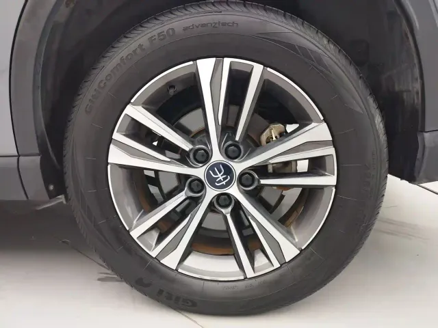 BYD Song Pro — Фото автомобиля 11