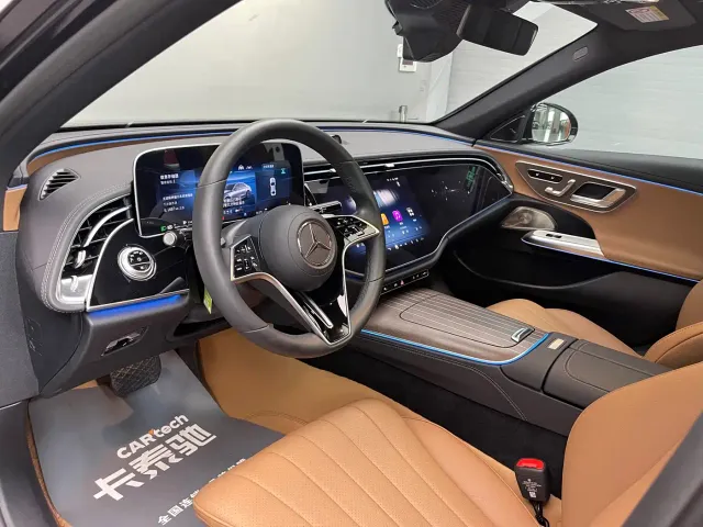 Mercedes-Benz E-Class — Фото автомобиля 18