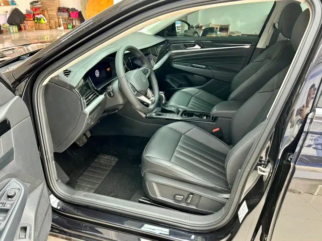 Volkswagen Passat — Фото автомобиля 8