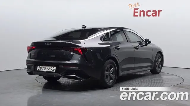 Kia K5 Новый K5 3 поколение 2.0 LPi(Для проката) — Фото автомобиля 2