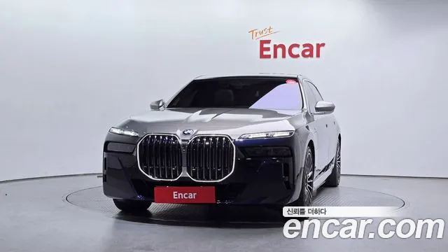 BMW 7-Series 7 серия (G70) — Фото автомобиля 3