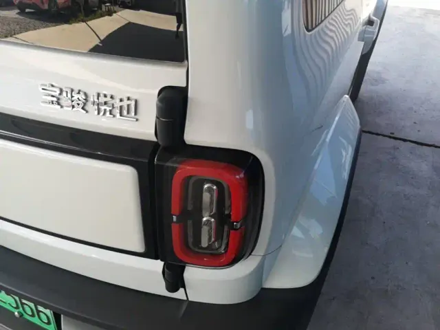 Baojun Yep — Фото автомобиля 7