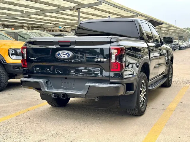 Ford Ranger — Фото автомобиля 4