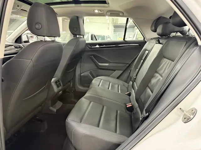 Volkswagen Volkswagen T-ROC 2022 280TSI DSG 2WD Comfort PLUS — Фото автомобиля 9