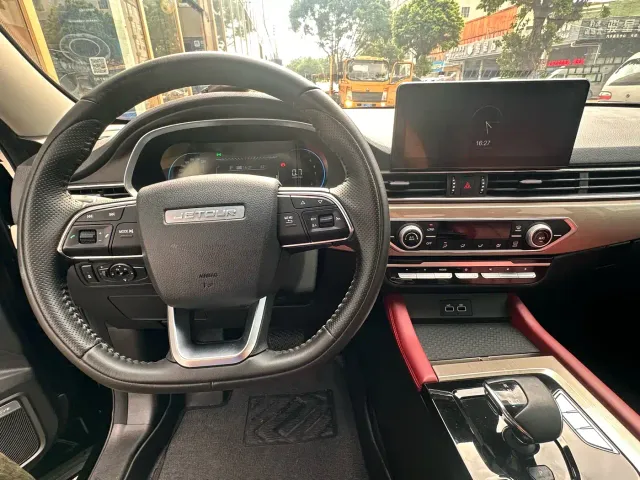 Jetour X70 — Фото автомобиля 8