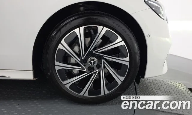 Mercedes-Benz E-Class W214 — Фото автомобиля 6