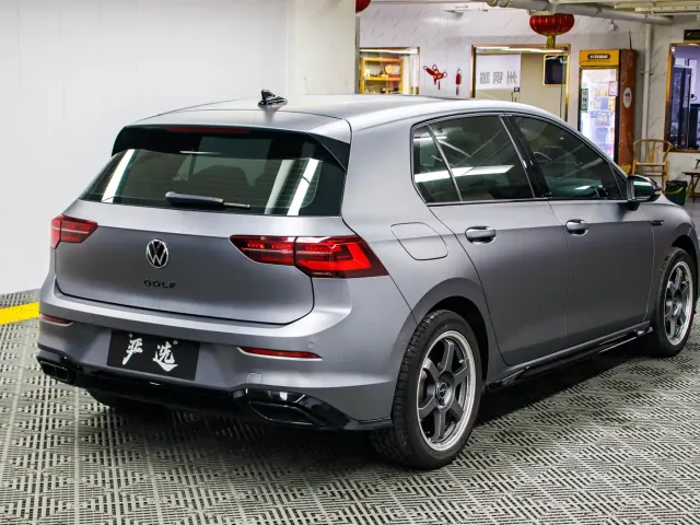 Volkswagen Golf — Фото автомобиля 23