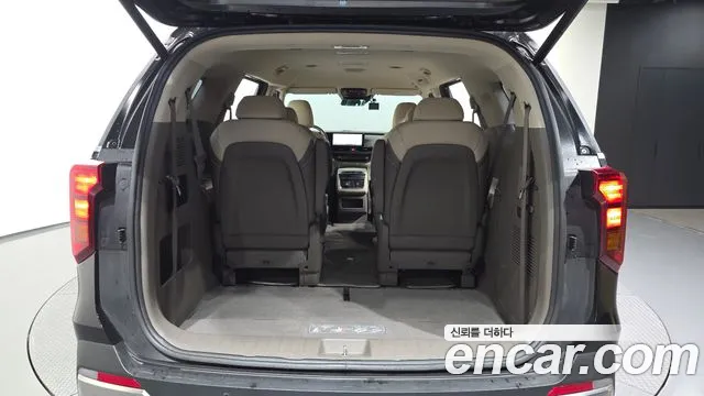 Kia Canival Новый Carnival 4 поколение Дизель 9 мест Signature — Фото автомобиля 18