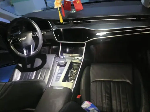 Audi A6L — Фото автомобиля 12