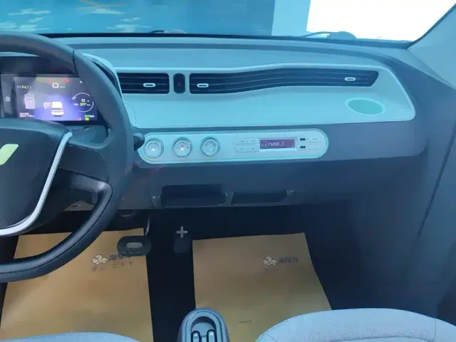 Wuling Hongguang Mini EV — Фото автомобиля 13