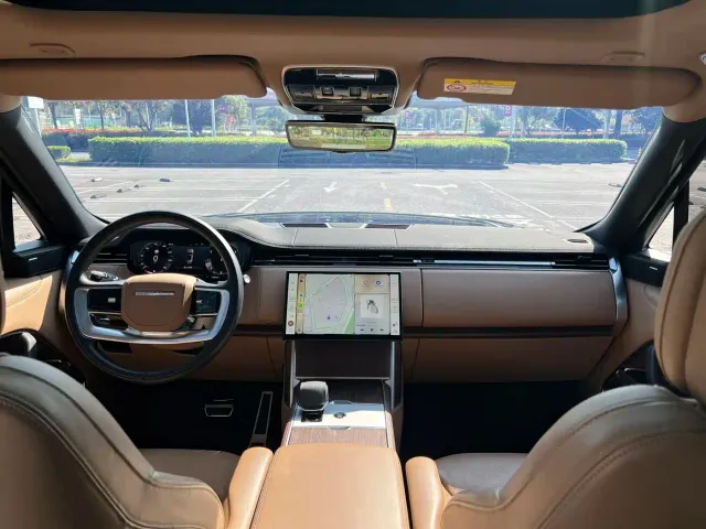 Land Rover Range Rover — Фото автомобиля 11