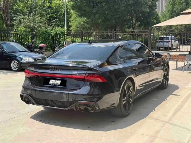 Audi A7L — Фото автомобиля 2
