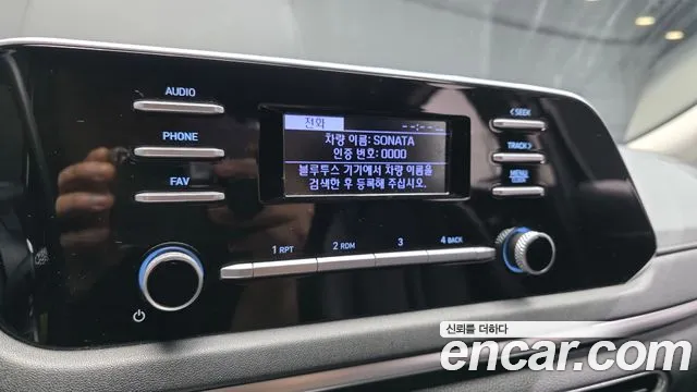 Hyundai Sonata Sonata (DN8) 2.0 LPG(Для проката) — Фото автомобиля 18