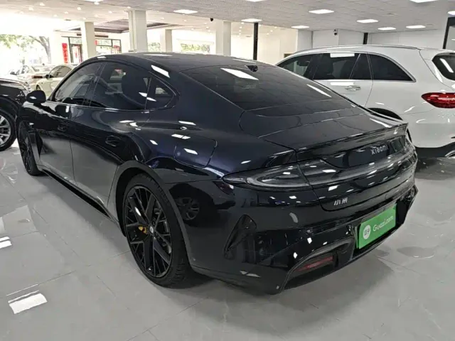 Xiaomi SU7 — Фото автомобиля 4