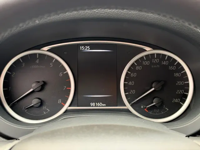 Nissan Tiida — Фото автомобиля 10