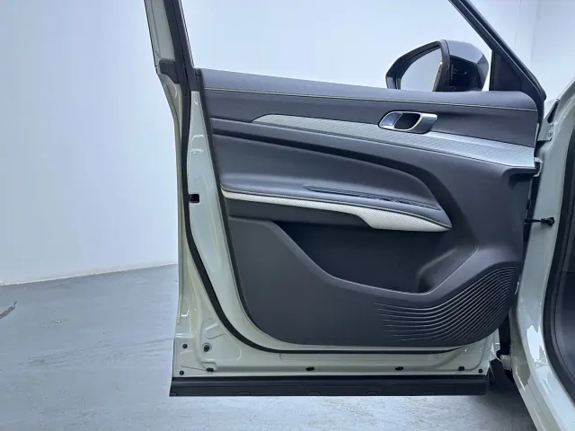 Ford Lingrui — Фото автомобиля 8