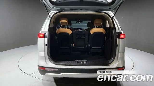 Kia Canival Carnival 4 поколение Бензин 11 мест Prestige — Фото автомобиля 18