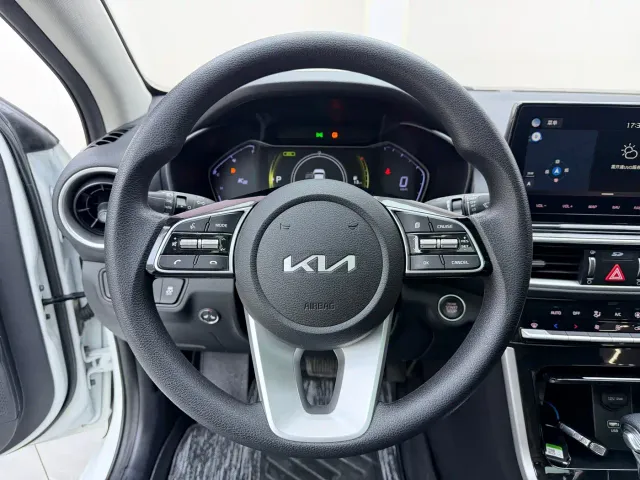 Kia K3 — Фото автомобиля 11